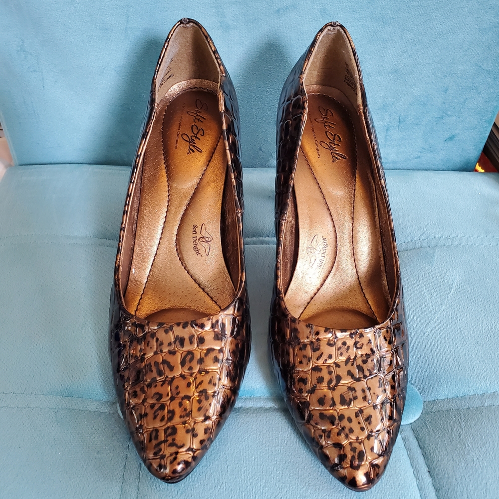 Soft Style - Animal Print Heels Size 7.5
